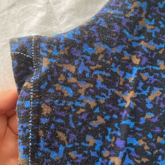 NIKE Women’s Dri-Fit Legging (Capri) - Picture 7 of 14